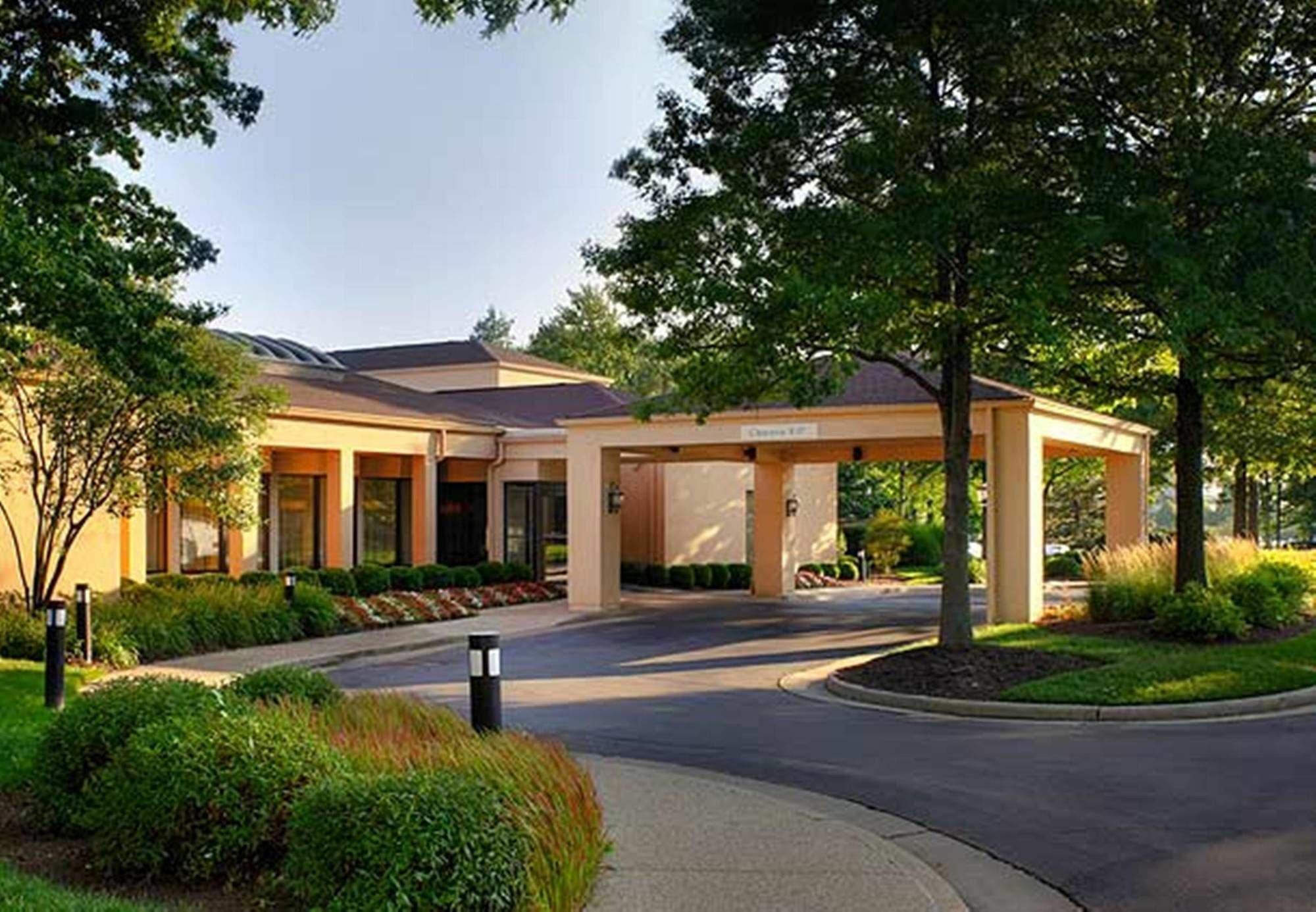 Courtyard Cincinnati Blue Ash Bagian luar foto